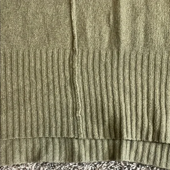 Jessica Simpson Olive Cowl Neck Sweater - Picture 4 of 7